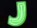 Symbol Písmeno J automatu Big Bass Vegas Double Down Deluxe od Pragmatic Play